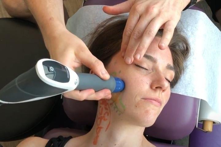 Laser Jaw Pain Treatment in Dubai